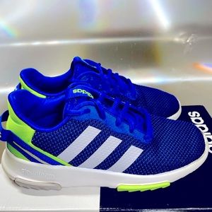 Adidas Used great condition sz 3-1/2original org. shoe box ADIDAS Racer Tr 2.0k
